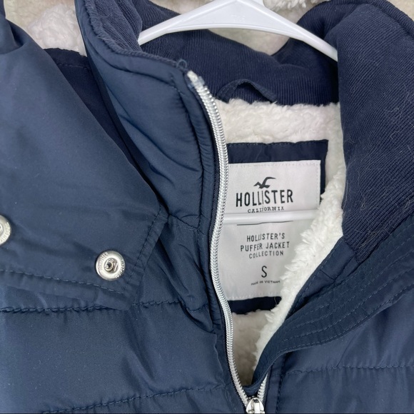 Hollister Sherpa lined Puffer Jacket - Picture 4 of 6